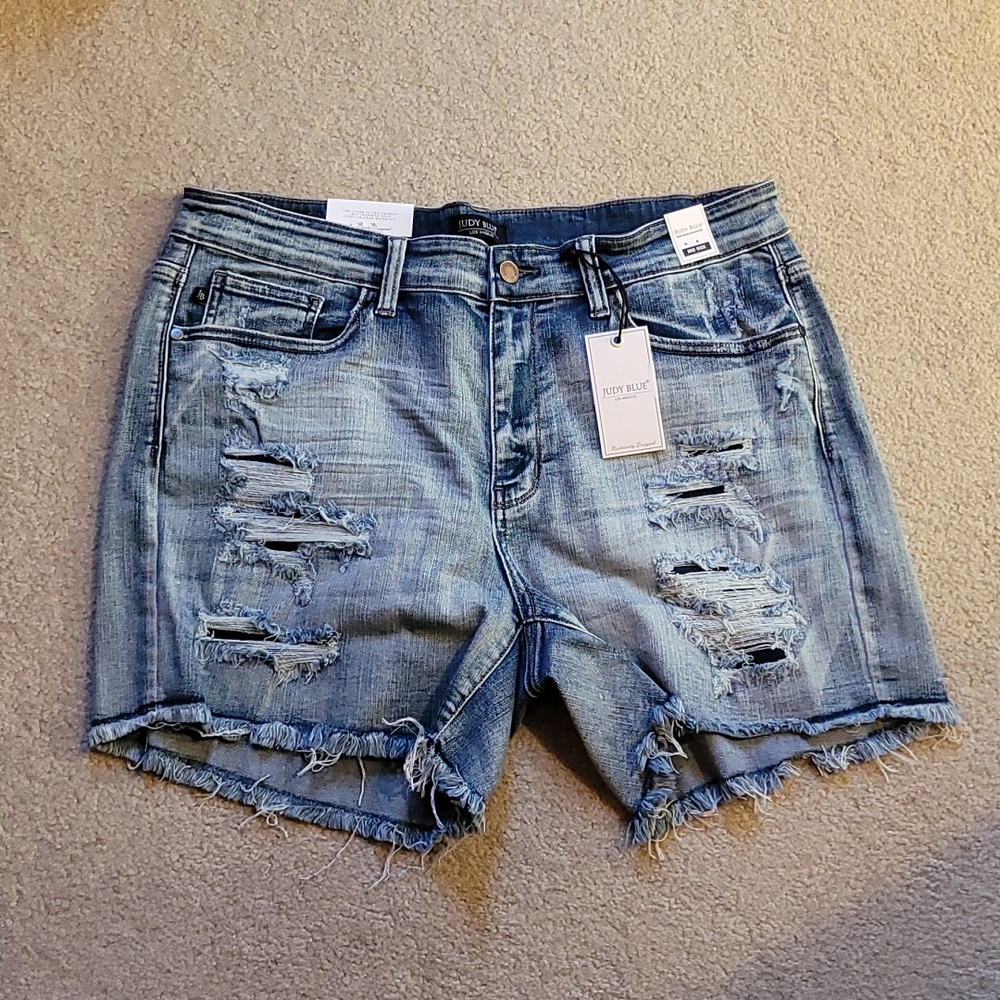 Brand new Judy Blue Blue patch shorts